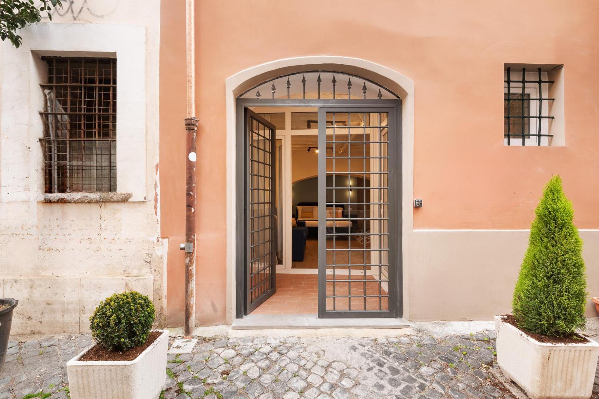 Leopardo Boutique Apartment In Trastevere ローマ エクステリア 写真